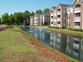 Nice 1 Bedroom Apartment - Available From $640.00 in Huntsville, AL