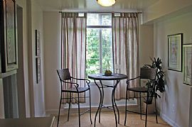 Accommodating 2 Bedroom Apartment for Short Term in Rosedale, MD (Photo 3 of 6)