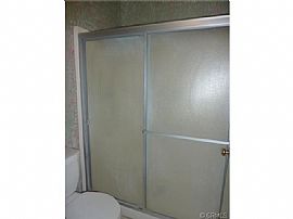 Cute 3 Bedroom Home with Fireplace and Garage  in Riverside, CA (Photo 8 of 10)