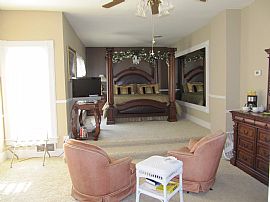 Beautiful 8 Bedroom Bed and Breakfast Mansion For Rent in Abilene, KS (Photo 8 of 12)