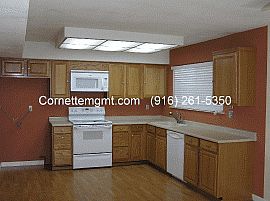 Marvelous 4 Bedroom Home with Big Kitchen in Sacramento, CA (Photo 3 of 3)