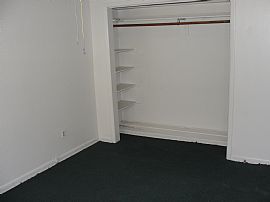 Charming 3 Bedroom Duplex Apartment - Near Missouri Avenue in Largo, FL (Photo 5 of 6)