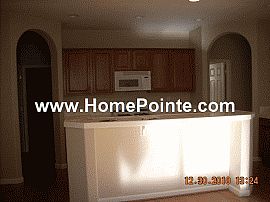 Desirable 3 Bedroom Home with Gorgeous Fireplace in Sacramento, CA (Photo 2 of 2)