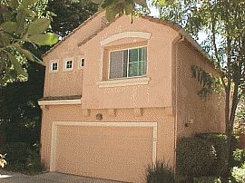 Delectable 3 Bedroom Home with Nice Backyard in Sacramento, CA