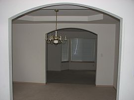 Wonderful 4 Bedroom Home in Good Location  in Federal Way, WA (Photo 3 of 7)