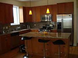 Cozy 2 Bedroom Condo with Heated Garage in Jefferson Park in Chicago, IL (Photo 2 of 4)