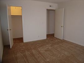 Spacious Apartment - Near Downtown  in Nashville, TN (Photo 5 of 6)