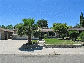 Completely Renovated 3 Bedroom Home with 2 Car Garage in Sacramento, CA