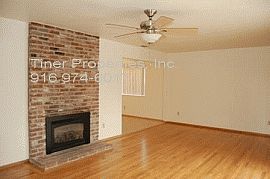 Remodeled 3 Bedroom Home with Hardwood Floors!  in Sacramento, CA (Photo 3 of 3)