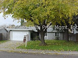 Nicely Remodeled 3 Bedroom Home with Move-In Special  in Sacramento, CA