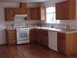Nicely Remodeled 3 Bedroom Home with Move-In Special  in Sacramento, CA (Photo 2 of 2)