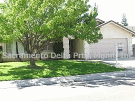 Gorgeous 4 Bedroom Home in Vintage Park Area in Sacramento, CA