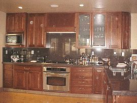 Extravagant 3 Bedroom Home with Tons of Upgrades in Sacramento, CA (Photo 2 of 2)