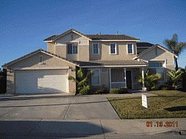 Sophisticated 4 Bedroom Home in Gated Community in Riverside, CA