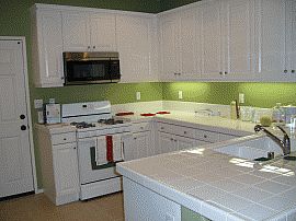 Attractive 3 Bedroom Townhome with Lots of Upgrades in Riverside, CA (Photo 2 of 2)