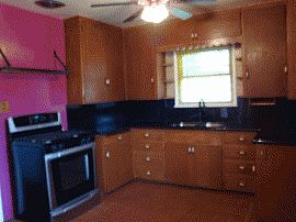 Great 3 Bedroom Home with Hardwood Floors in Riverside, CA (Photo 2 of 2)