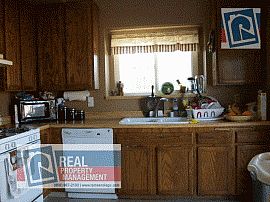 Beautiful 3 Bedroom Home with 2 Car Garage in Oceanside, CA (Photo 2 of 2)