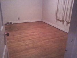 Cute 1 Bedroom Apartment - Close to Everything in McKeesport, PA (Photo 3 of 6)