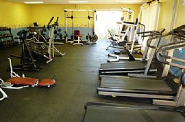 Luxury 4 Bedroom Pool Home with 2400 Sq. Ft.  in Suntree, FL (Photo 10 of 12)