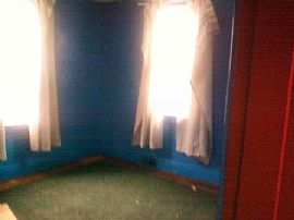 Wonderful 4 Bedroom Duplex Home - a Very Great Place in McKeesport, PA (Photo 4 of 8)