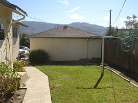 Clean, Comfy, Cozy 2 Bedroom Apartment Close to Downtown in Santa Paula, CA (Photo 6 of 6)