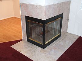 Spacious 3 Bedroom Townhouse with Wood Floors and  Fireplace  in Inglewood, CA (Photo 2 of 8)