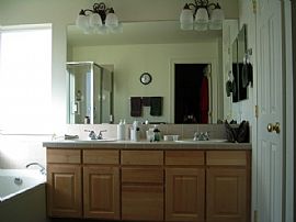 4 Bedroom Home Near Boulder and 1-25 in Longmont, CO (Photo 7 of 9)