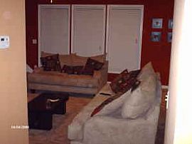 3 Bedroom Townhome Near Gwinnett Place Mall in Norcross, GA (Photo 3 of 4)