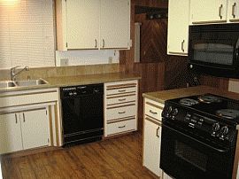 Impressive 4 Bedroom Home on Golf Coase in Spokane, WA (Photo 2 of 3)