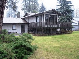 Impressive 4 Bedroom Home on Golf Coase in Spokane, WA (Photo 3 of 3)