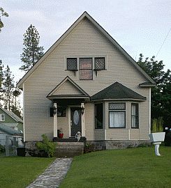 Attractive 3 Bedroom Home in Perry District in Spokane, WA