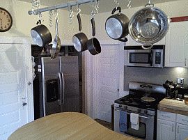 Attractive 3 Bedroom Home in Perry District in Spokane, WA (Photo 2 of 2)