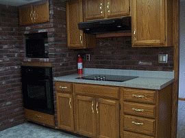 Conducive 3 Bedroom Home Near Military Bases in Tacoma, WA (Photo 2 of 2)