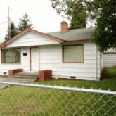 Nice 2 Bedroom Home - Newly Painted  in Tacoma, WA