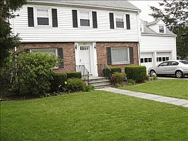 Four Bedroom Home in a Quiet Neighborhood in Newton, MA