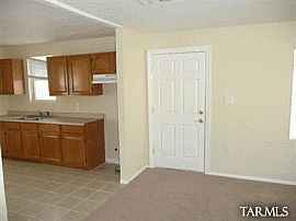 2 Bedroom Home, Freshly Painted! in Phoenix, AZ (Photo 2 of 2)