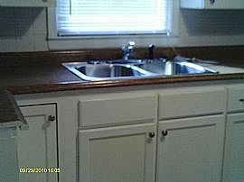 Modestly Priced 3 Br 2 Ba Home For Rent in Stone Mountain, GA (Photo 2 of 2)