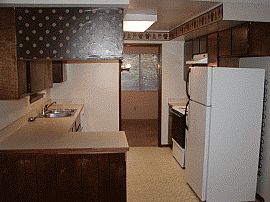 Pleasant 3 Br, 2 Ba Home Near Schools  in Everett, WA (Photo 2 of 2)