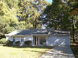 Impressive 3 Bedroom Ranch Style Home in Duluth, GA