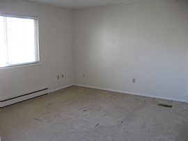 4 Bedroom, 2 Bath, Perfect Inside and Out in Aurora, CO (Photo 5 of 11)