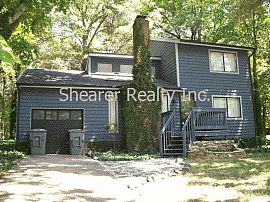 Picturesque 3 Br 2 Ba Rental Home Near Uncc in Charlotte, NC