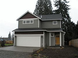 Darling 3 Bedroom Home with Bamboo Floors in Puyallup, WA