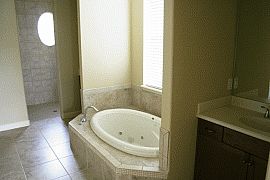 Immense 4 Bedroom/bathroom 2-Story Home in Longwood, FL (Photo 3 of 3)