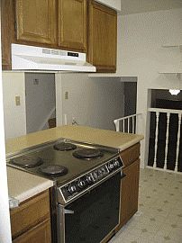 Exquisite 3 Bedroom Home with Wood Paneling in Colorado Springs, CO (Photo 2 of 2)