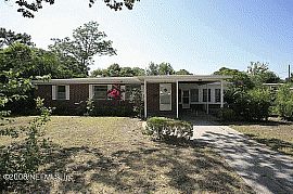 Showy 3 Br 1 Ba Single Story House in Jacksonville, FL