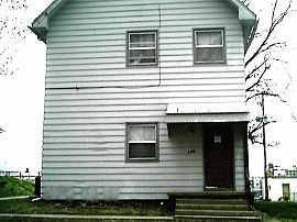 Simple 1 Br 1 Ba House For a Great Price! in Leavenworth, KS