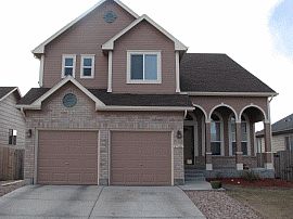Exquisite 4 Bedroom Home with Finished Basement in Colorado Springs, CO