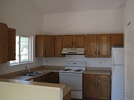Upgraded 3 Bedroom Home Hardwor Floors in Colorado Springs, CO (Photo 2 of 2)