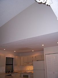 3/2 Waterfront Single Story Villa in Coconut Creek, FL (Photo 9 of 11)