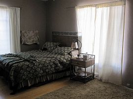 $775 2 Bed/1 Bath Adorable Historic Downtown Glendale House in Glendale, AZ (Photo 7 of 7)